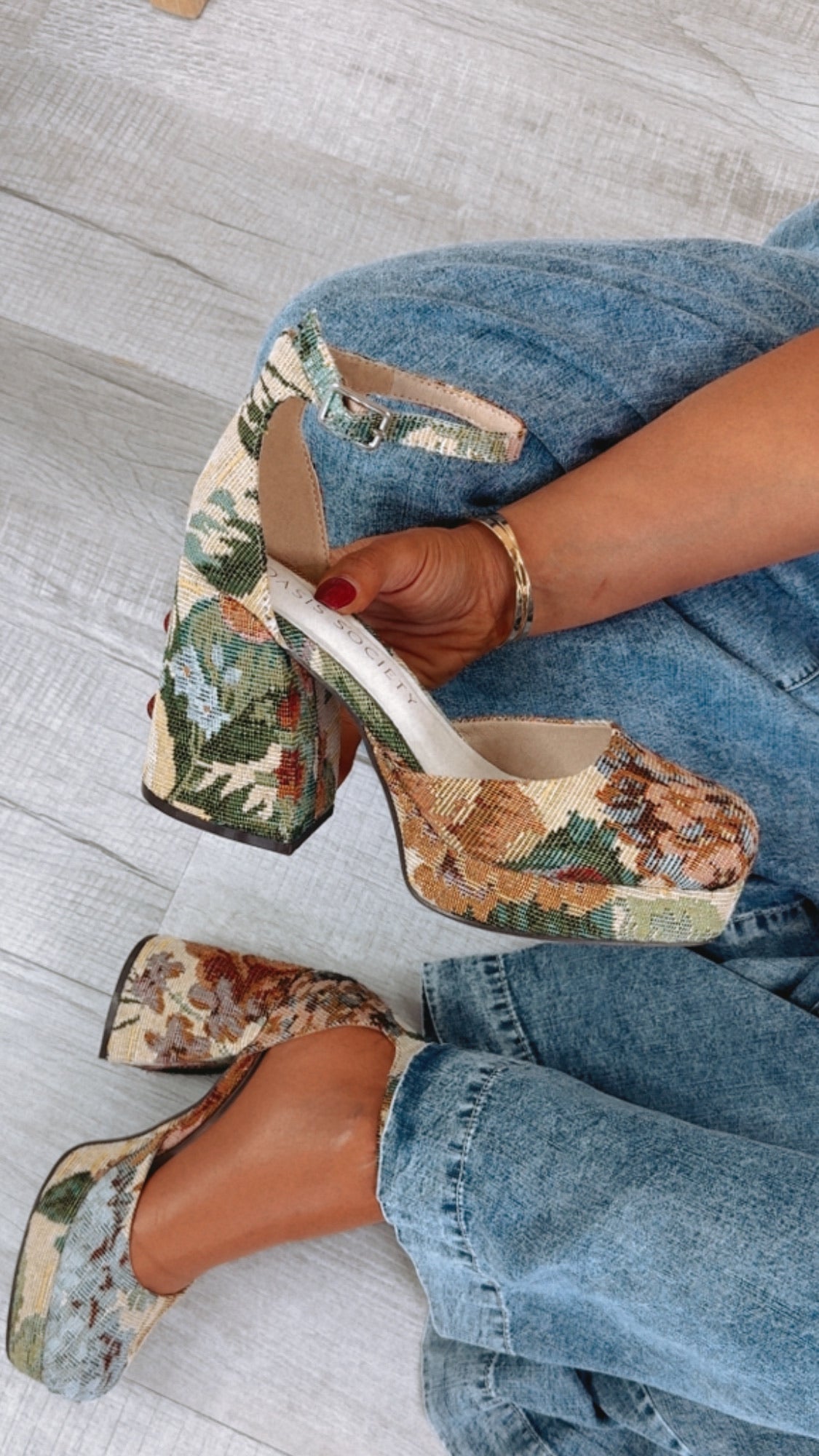Delilah Tapestry Floral Chunky Platform Mary Jane Heel